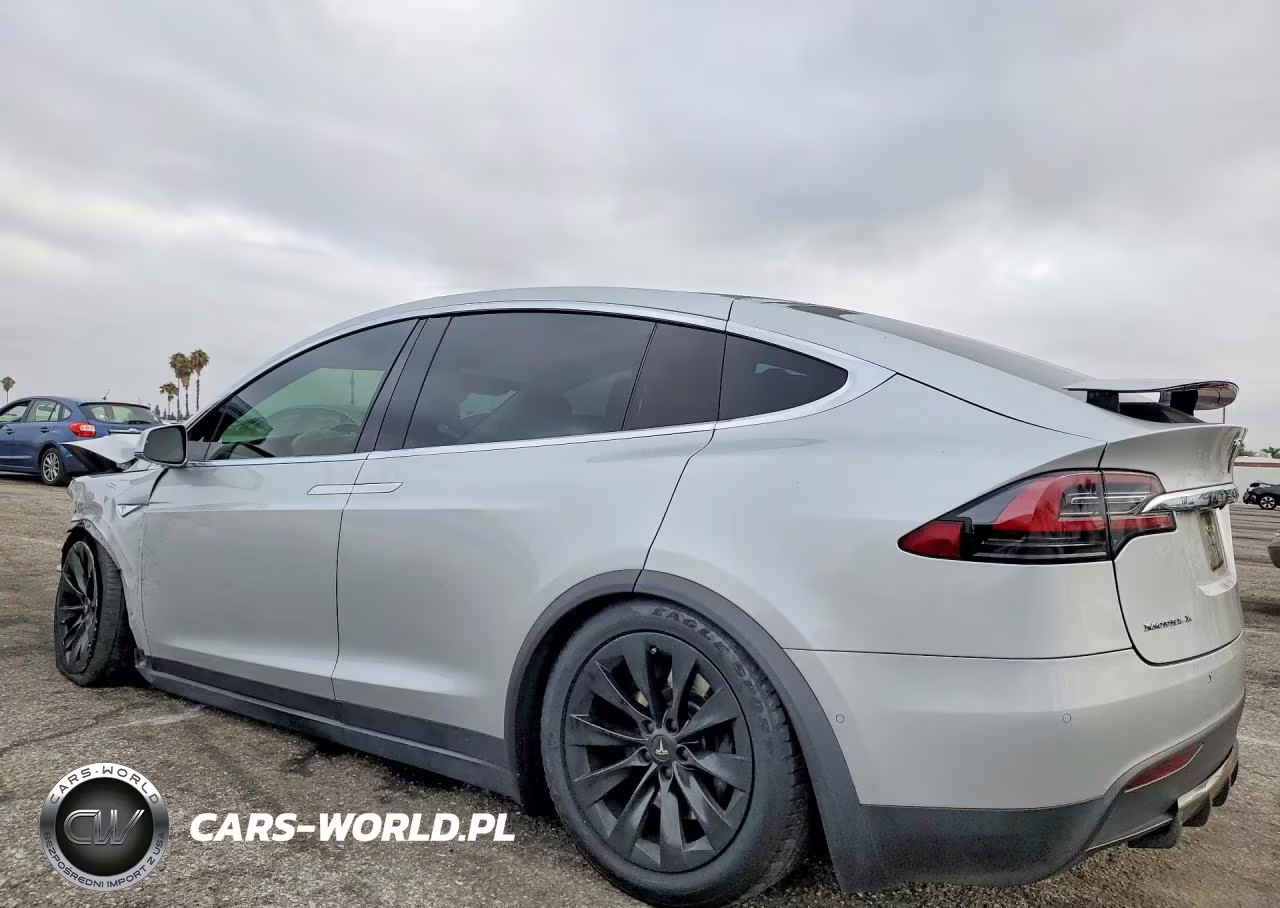 2016 Tesla Model X VIN:5YJXCAE28GF020966 - 2
