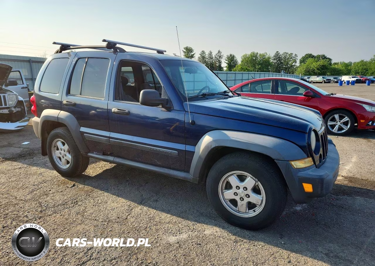 2007 Jeep Liberty Sport VIN:1J4GL48K57W574811 - 4