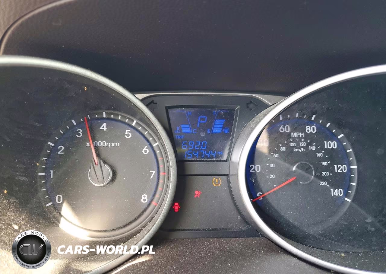 2013 Hyundai Tucson Gl VIN:KM8JT3AB0DU743426 - 9