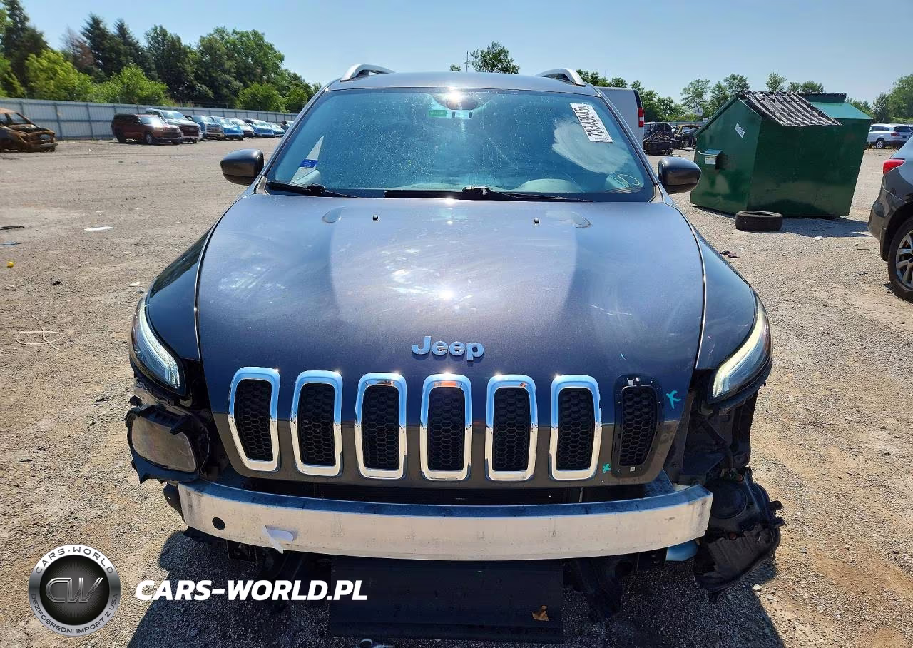 2016 Jeep Cherokee Latitude VIN:1C4PJMCB6GW241973 - 5