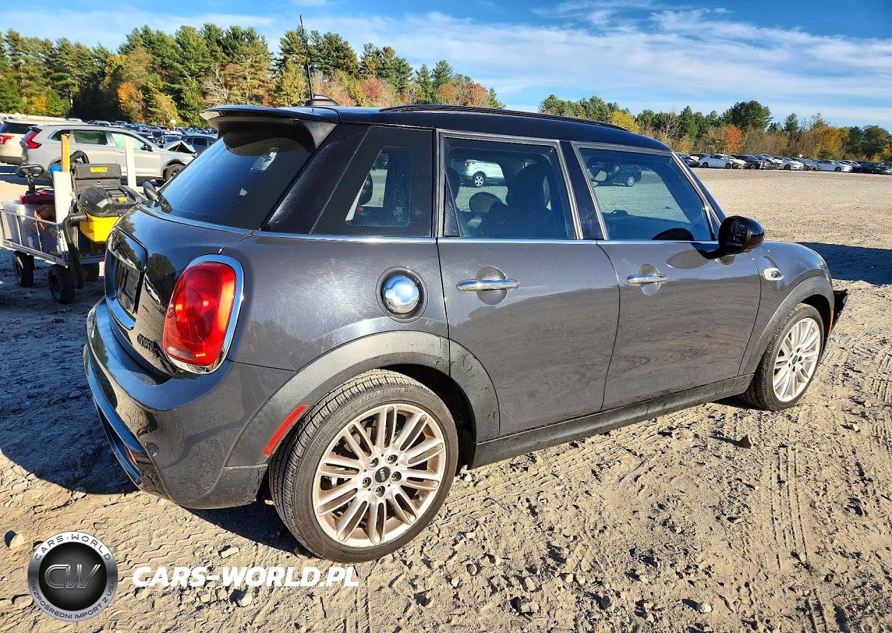 2018 Mini Cooper S VIN:WMWXU3C54J2B64708 - 3