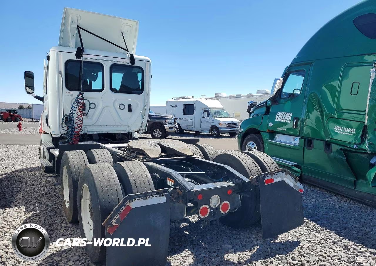 2023 Freightliner Cascadia 126 Semi Truck VIN:3AKJHLDV6PDNZ1952 - 3