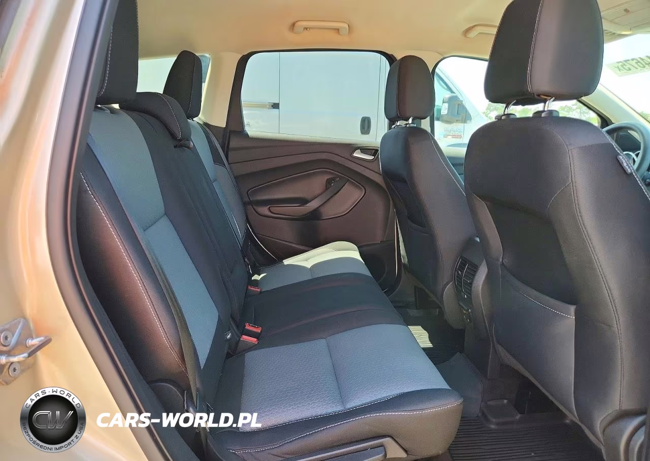 2017 Ford Escape Se VIN:1FMCU9GD6HUE82407 - 11