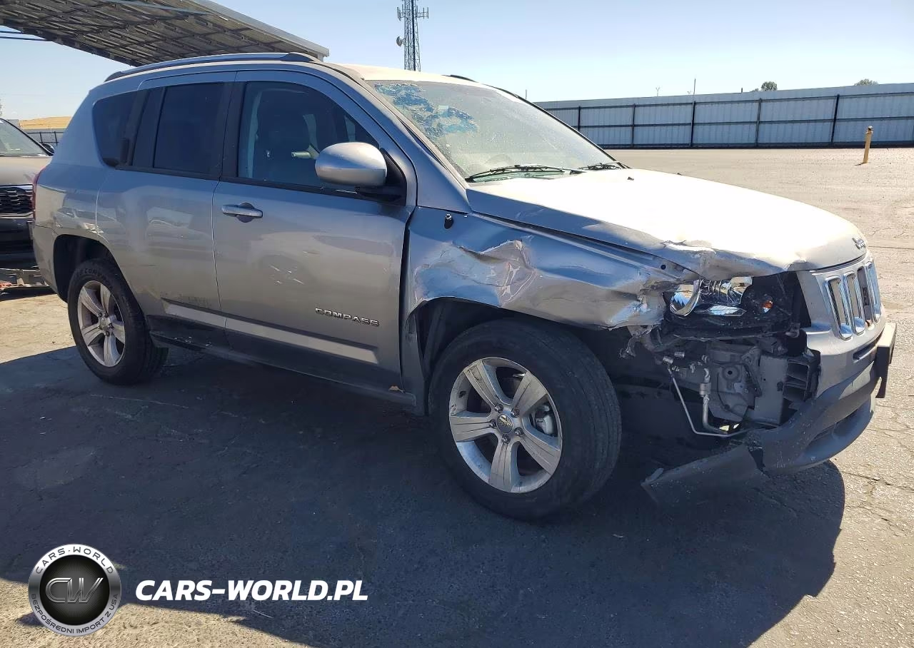 2016 Jeep Compass Latitude VIN:1C4NJDEB6GD781999 - 4