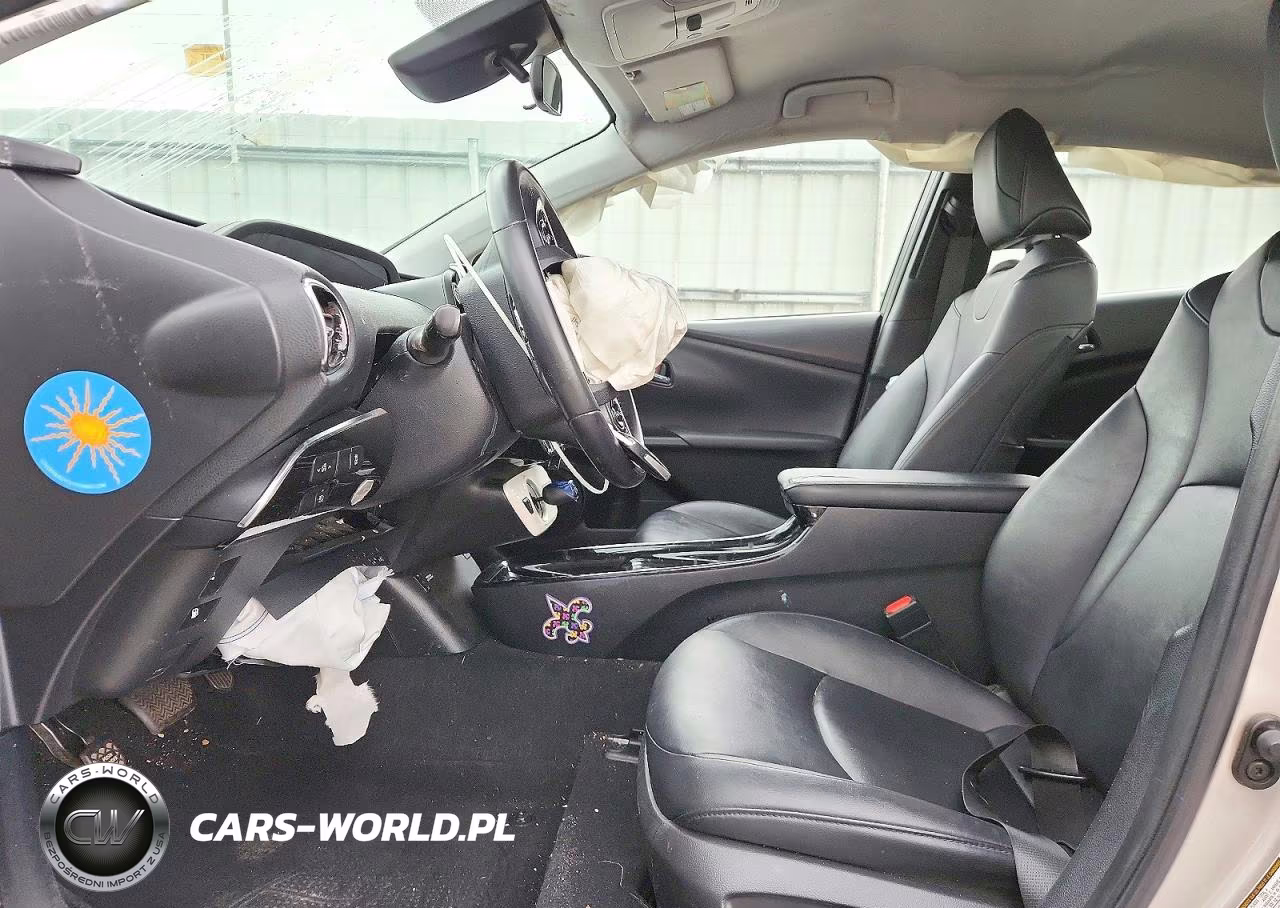 2017 Toyota Prius Prime Premium VIN:JTDKARFP0H3000735 - 7