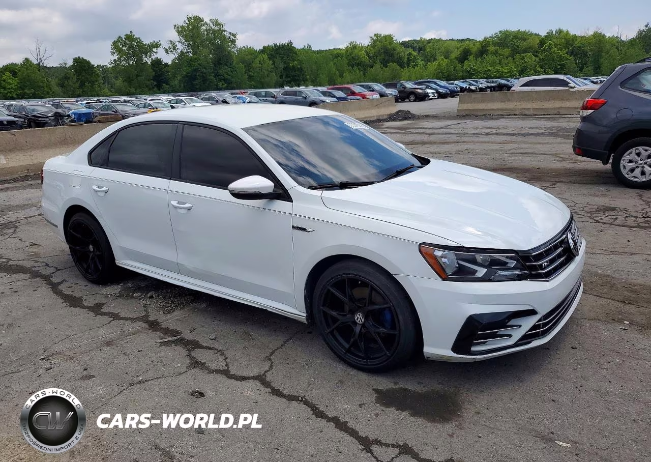 2018 Volkswagen Passat S VIN:1VWAA7A31JC010939 - 4