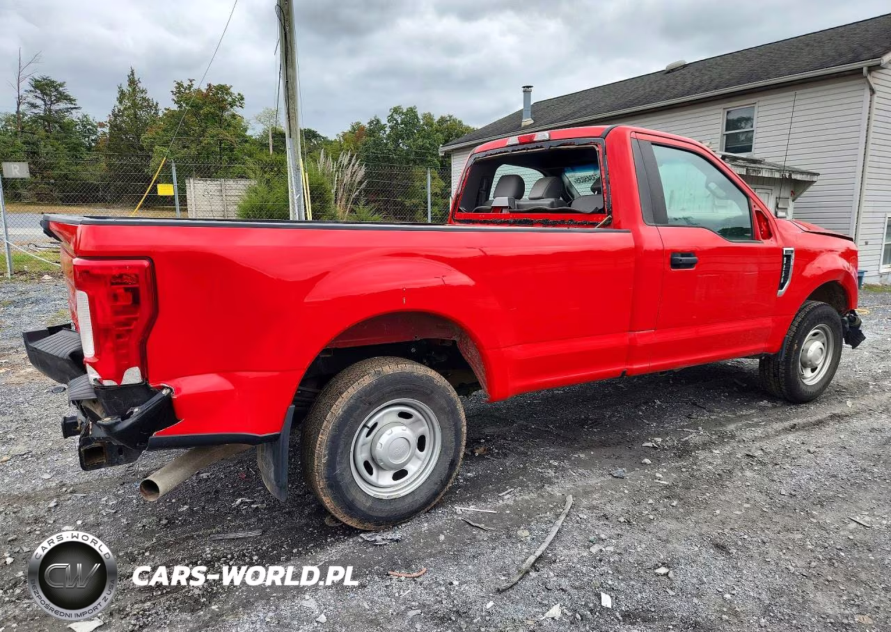 2019 Ford F250 Super Duty VIN:1FTBF2A65KEE67636 - 3