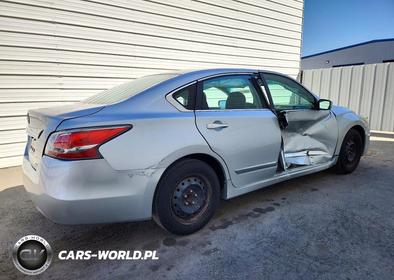 2015 Nissan Altima 2.5 S VIN:1N4AL3AP8FN369005 - 3