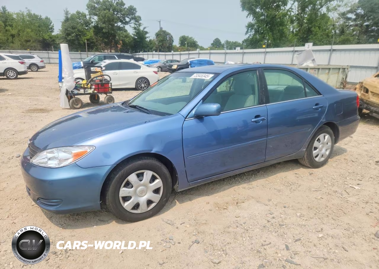 2004 Toyota Camry Le