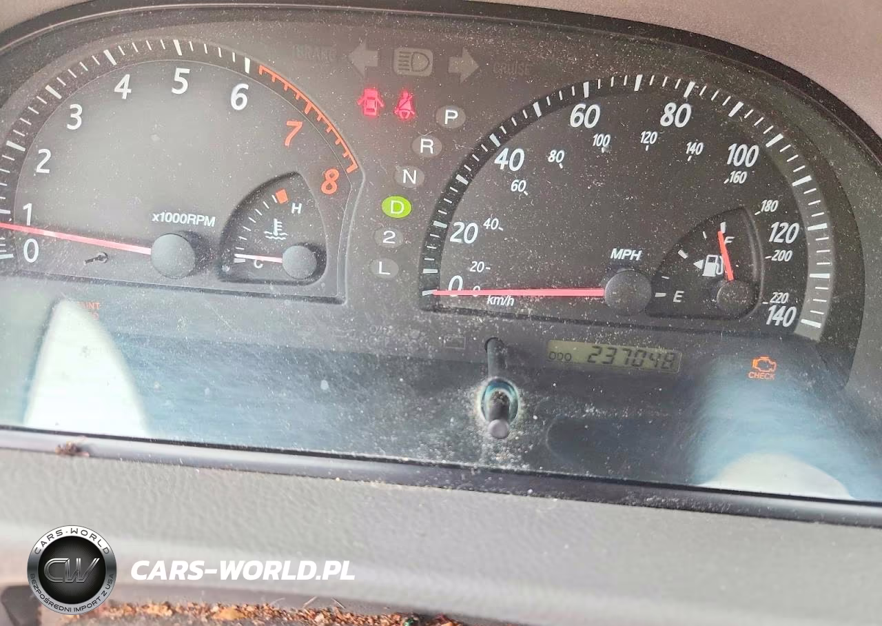 2004 Toyota Camry Le VIN:4T1BE32K24U882924 - 9