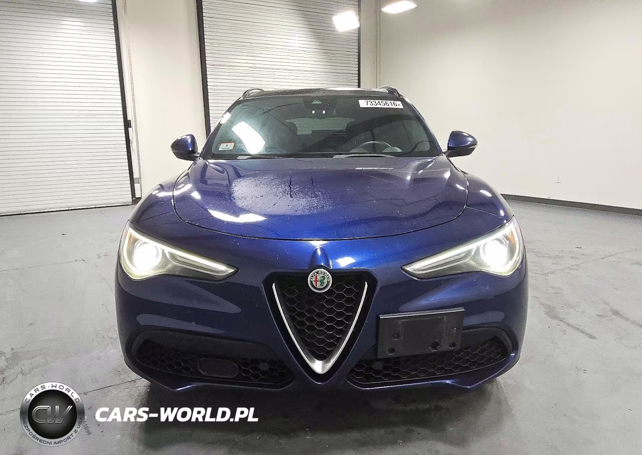2018 Alfa Romeo Stelvio Ti Sport VIN:ZASFAKNN3J7B96300 - 5