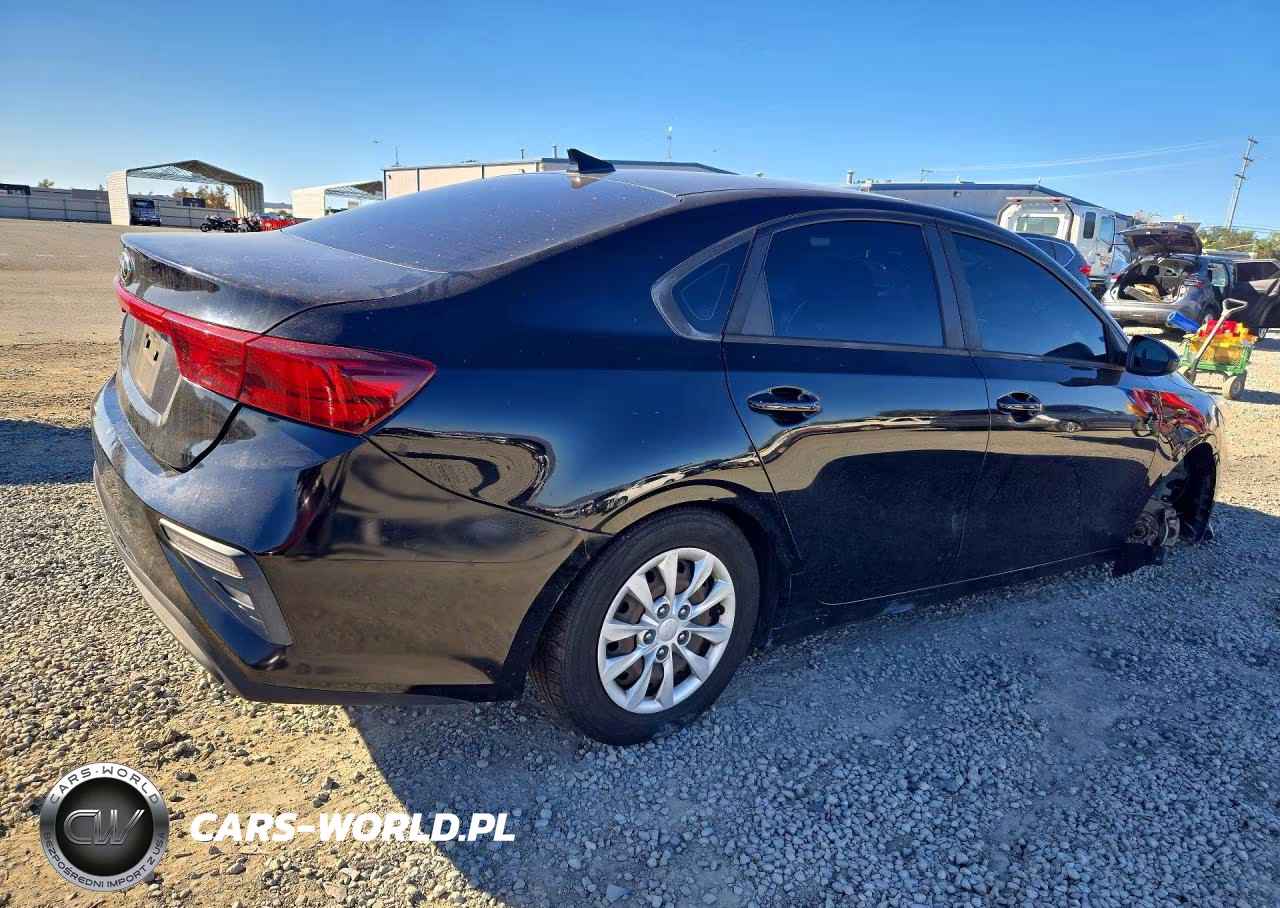 2020 Kia Forte Fe VIN:3KPF24AD3LE192829 - 3