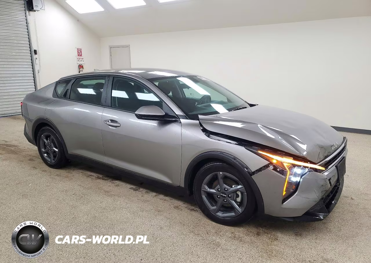 2026 Kia K4 Lxs VIN:3KPFT4DE4TE287286 - 4