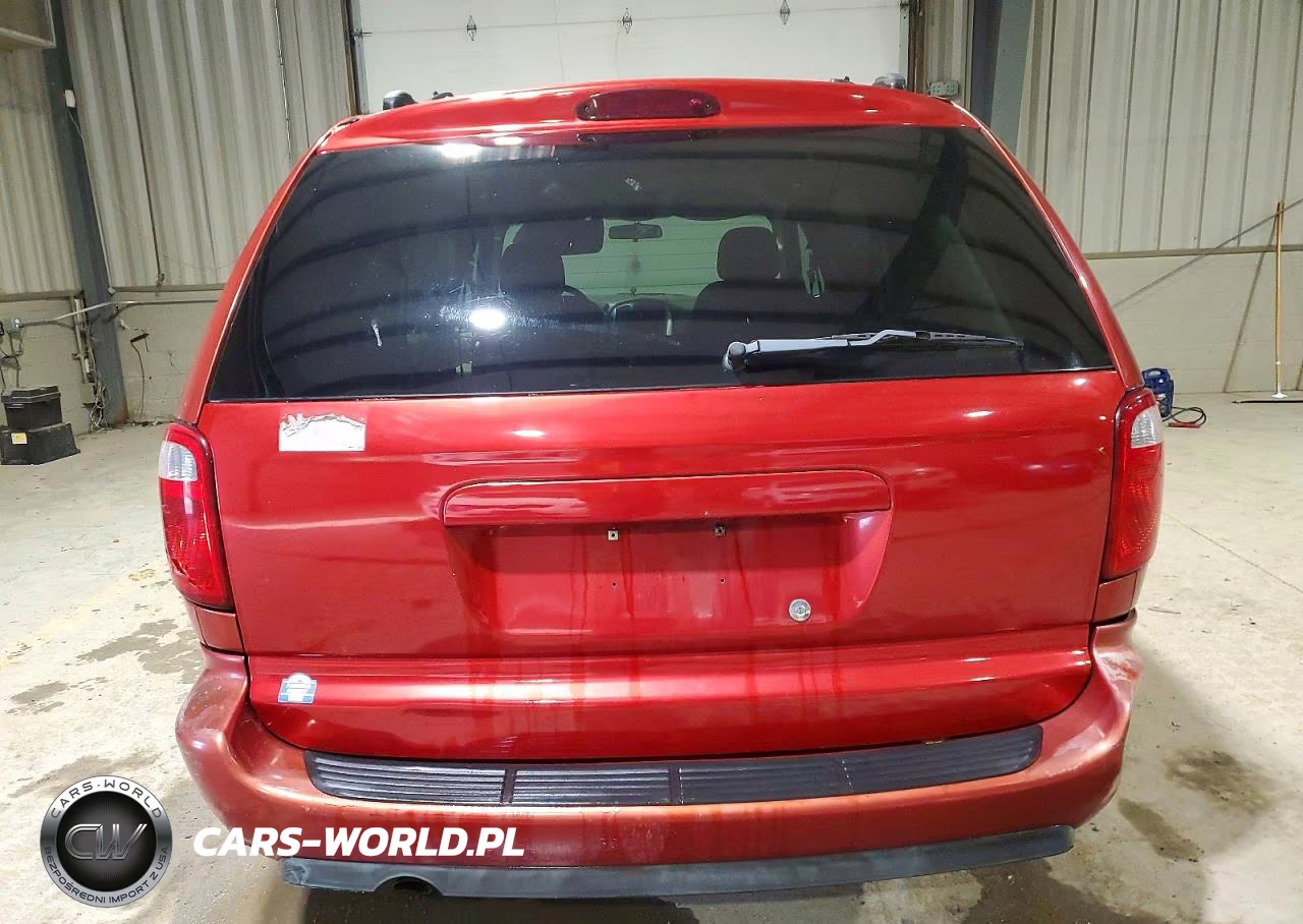 2005 Chrysler Town & Country Touring VIN:2C4GP54L65R376291 - 6
