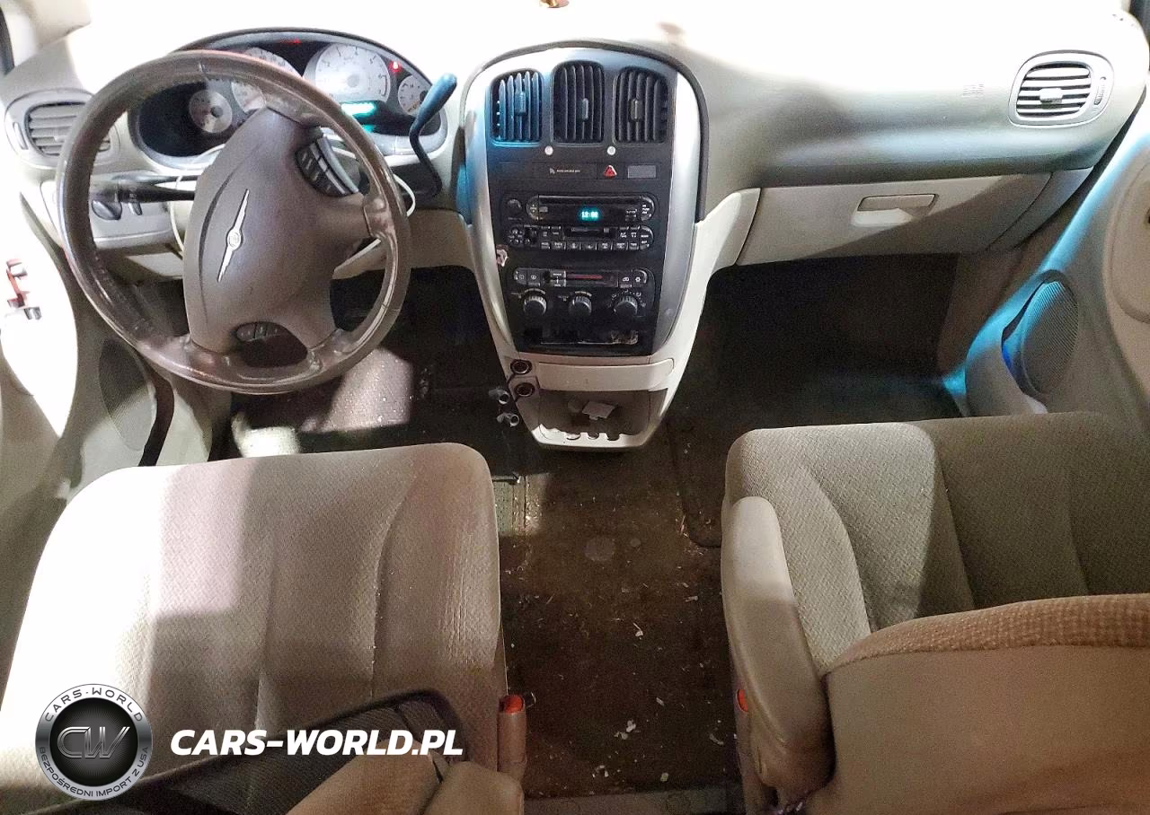 2005 Chrysler Town & Country Touring VIN:2C4GP54L65R376291 - 8