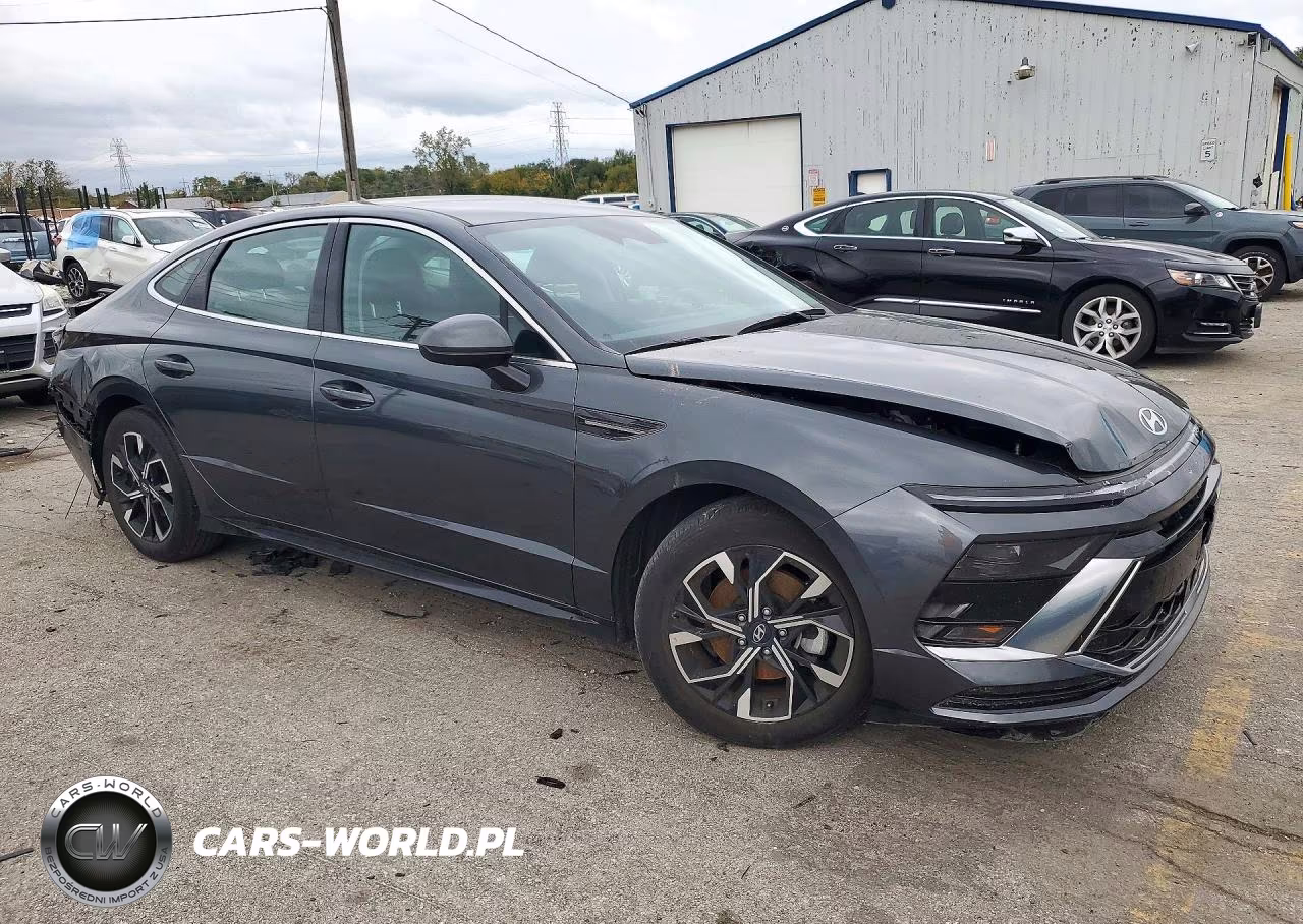 2025 Hyundai Sonata Sel VIN:KMHL64JA8SA513452 - 4