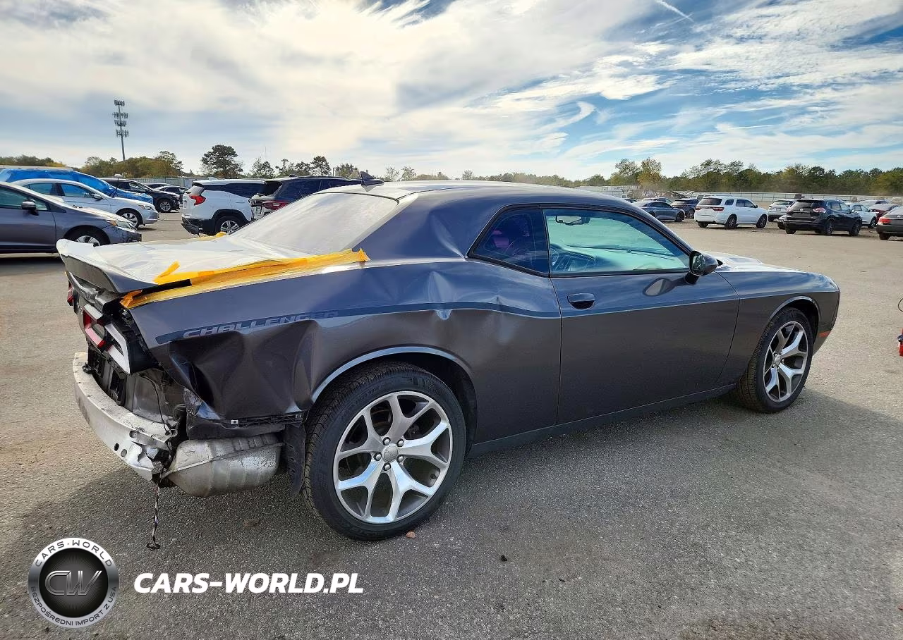 2015 Dodge Challenger Sxt Plus VIN:2C3CDZBG8FH723328 - 3