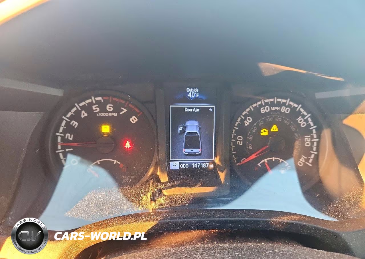 2019 Toyota Tacoma Sr VIN:5TFSX5EN5KX069542 - 9