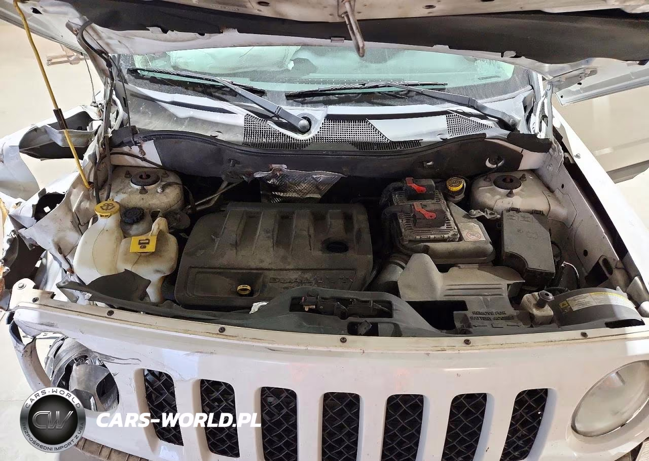 2012 Jeep Patriot Latitude VIN:1C4NJRFB1CD511522 - 12
