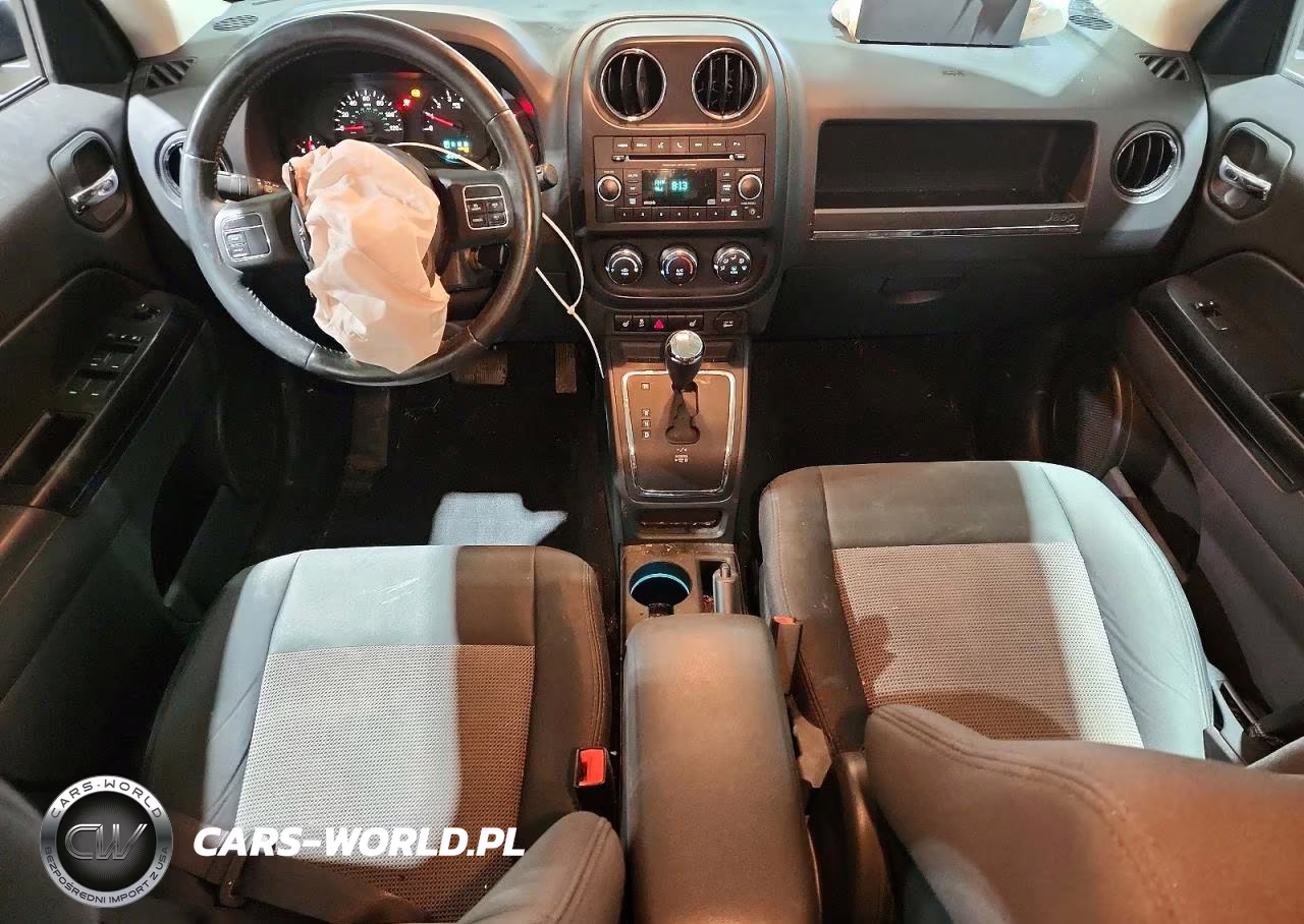 2012 Jeep Patriot Latitude VIN:1C4NJRFB1CD511522 - 8
