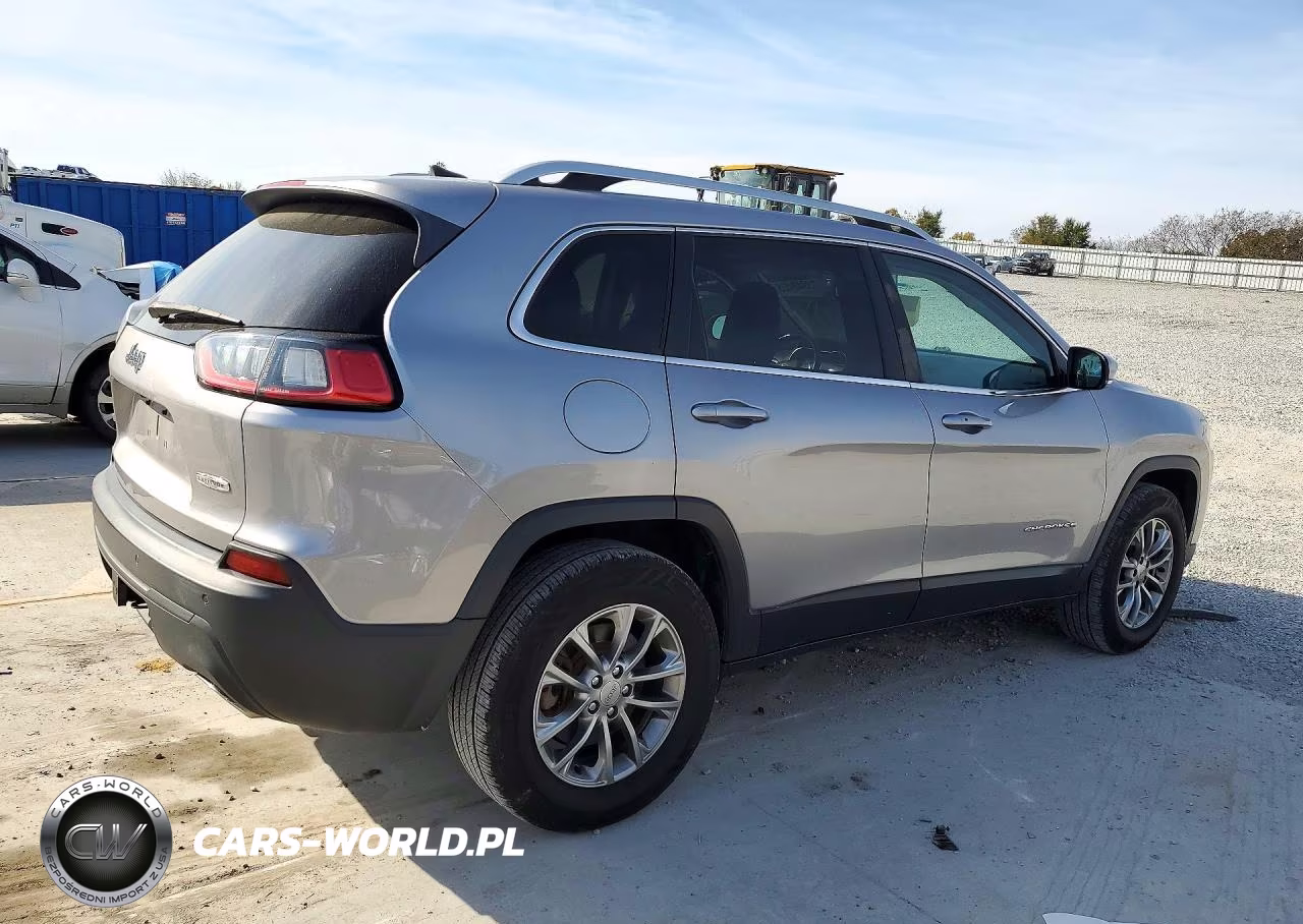 2019 Jeep Cherokee Latitude Plus VIN:1C4PJMLN7KD213310 - 3