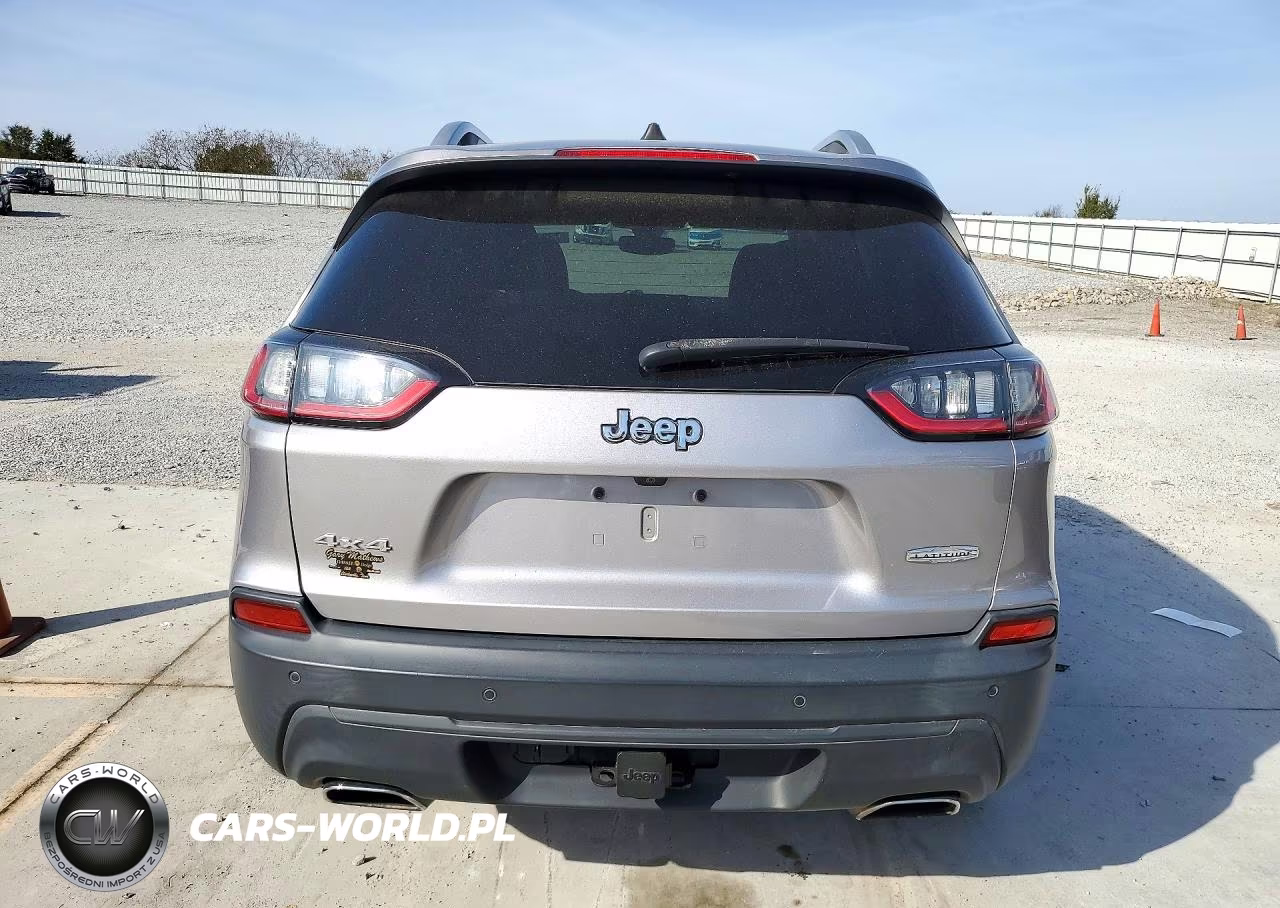 2019 Jeep Cherokee Latitude Plus VIN:1C4PJMLN7KD213310 - 6