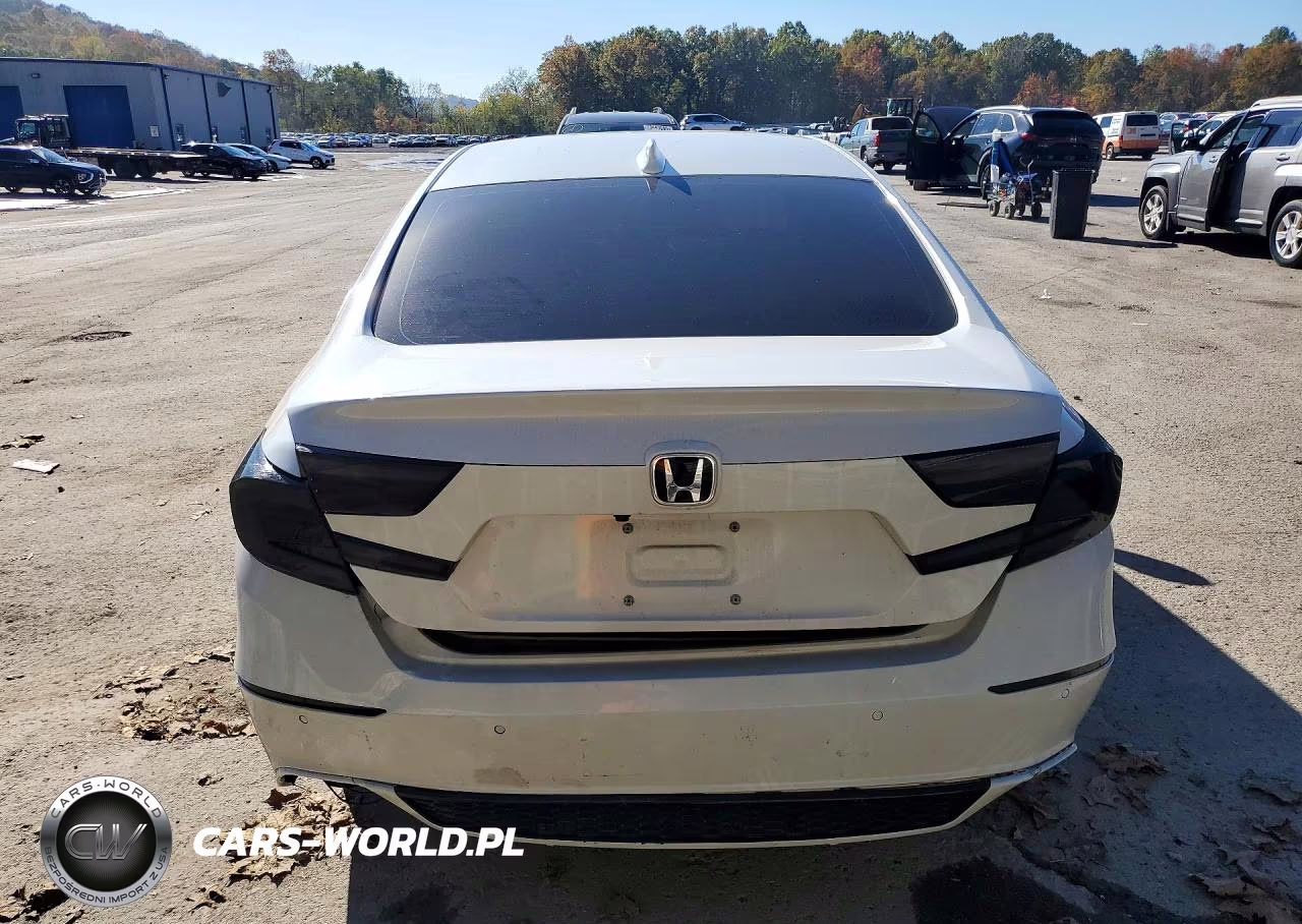 2019 Honda Accord Touring VIN:1HGCV2F97KA028862 - 6