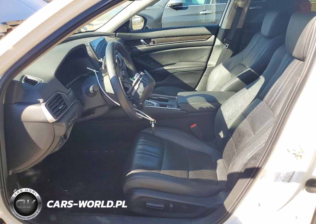 2019 Honda Accord Touring VIN:1HGCV2F97KA028862 - 7