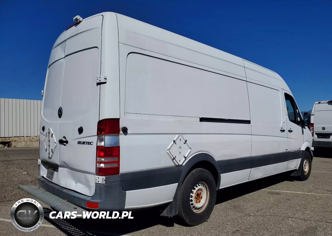 2012 Mercedes-Benz Sprinter 2500 VIN:WD3PE8CB3C5670848 - 3