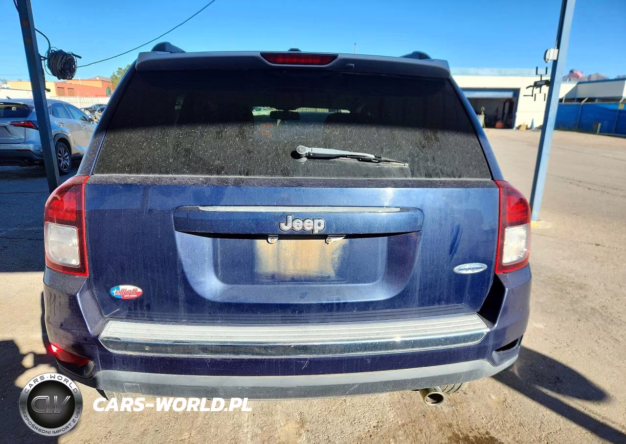 2016 Jeep Compass Latitude VIN:1C4NJCEA9GD775275 - 6
