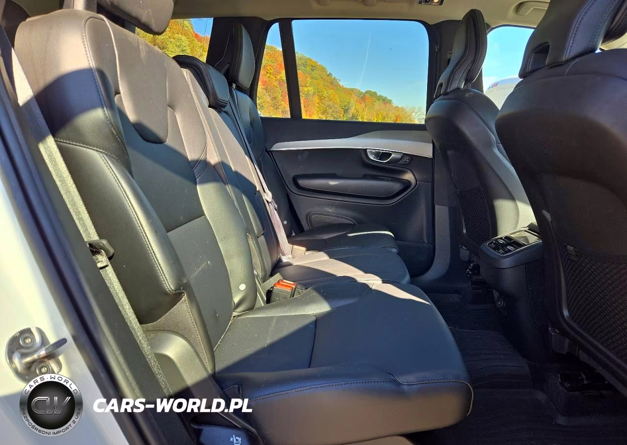 2022 Volvo Xc90 T5 Momentum VIN:YV4102PK4N1856990 - 11