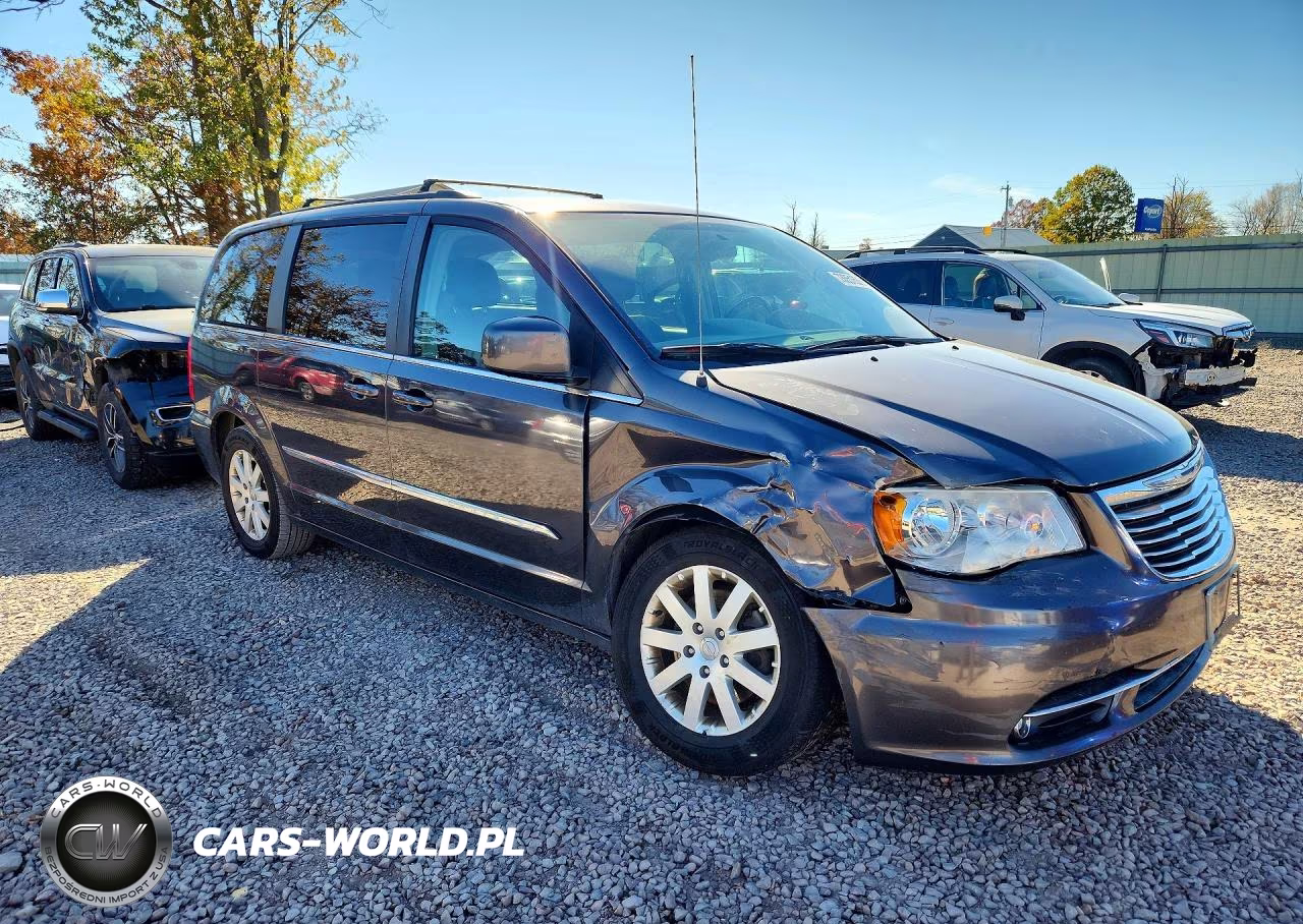 2015 Chrysler Town & Country Touring VIN:2C4RC1BG5FR561551 - 4