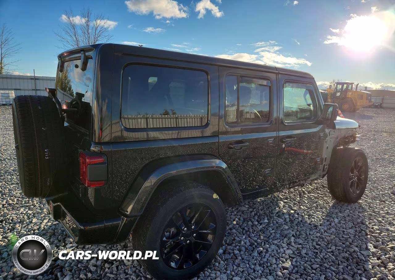 2021 Jeep Wrangler Unlimited Sahara VIN:1C4HJXEG5MW521569 - 3