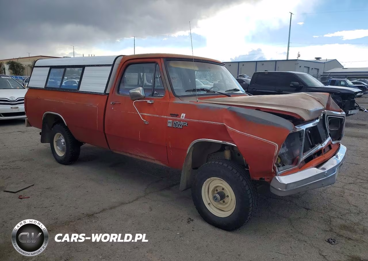 1983 Dodge W-Series W150 VIN:1B7HW14H7DS503929 - 4