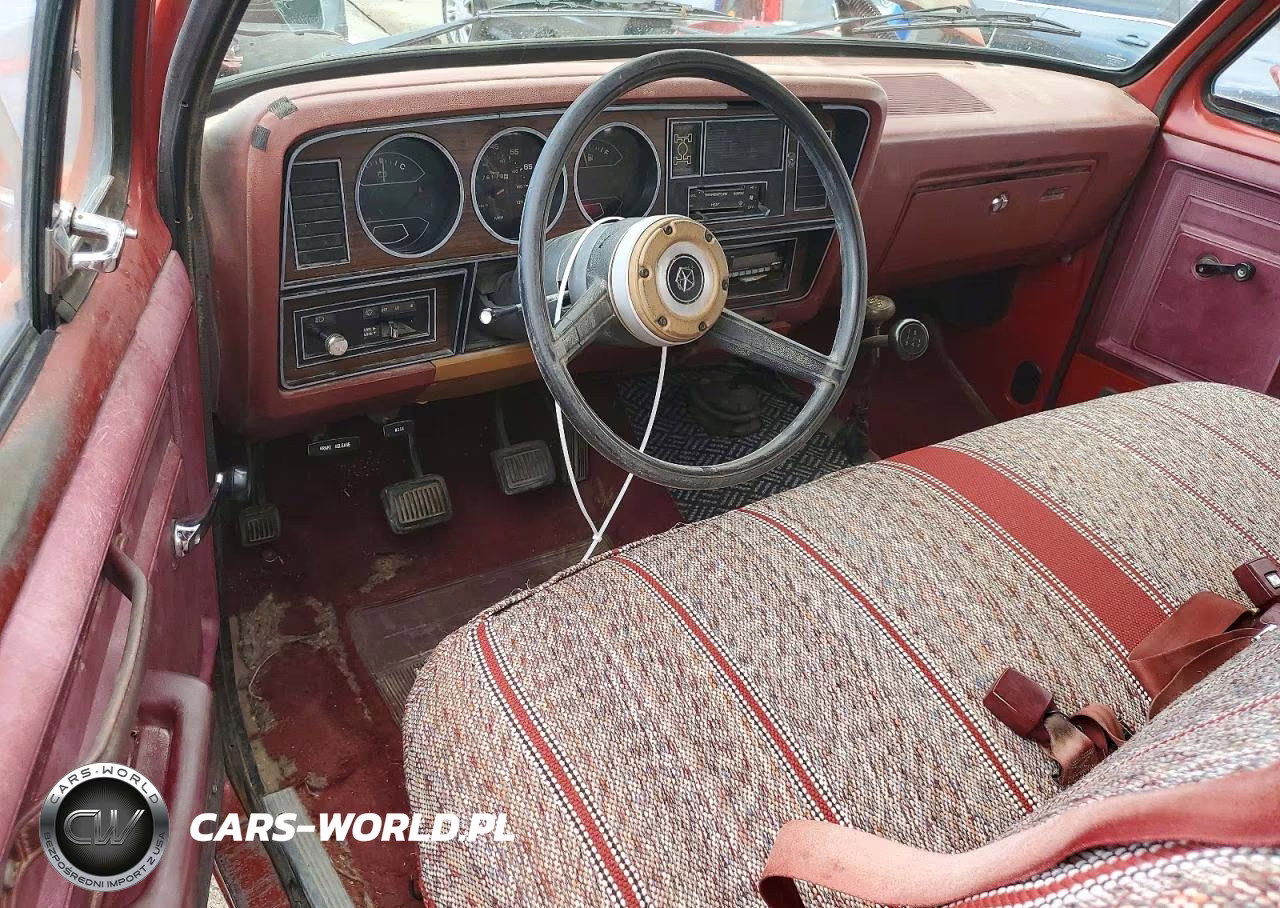 1983 Dodge W-Series W150 VIN:1B7HW14H7DS503929 - 8