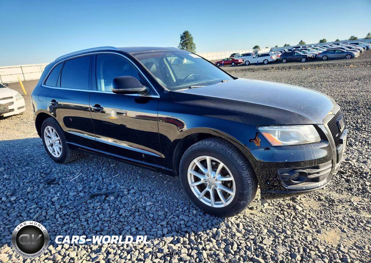 2010 Audi Q5 Premium Plus VIN:WA1LKAFP2AA079159 - 4