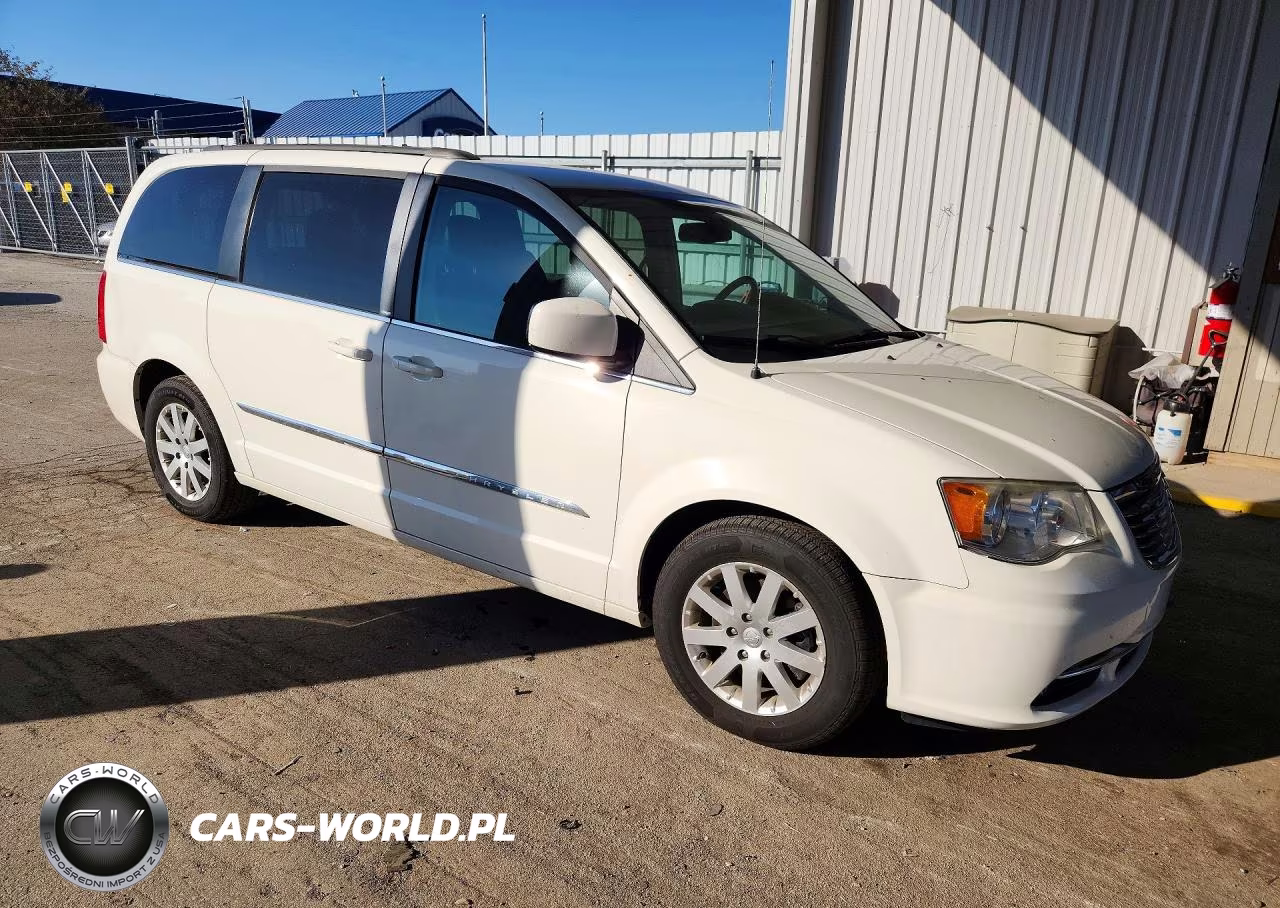 2013 Chrysler Town & Country Touring VIN:2C4RC1BG2DR743091 - 4