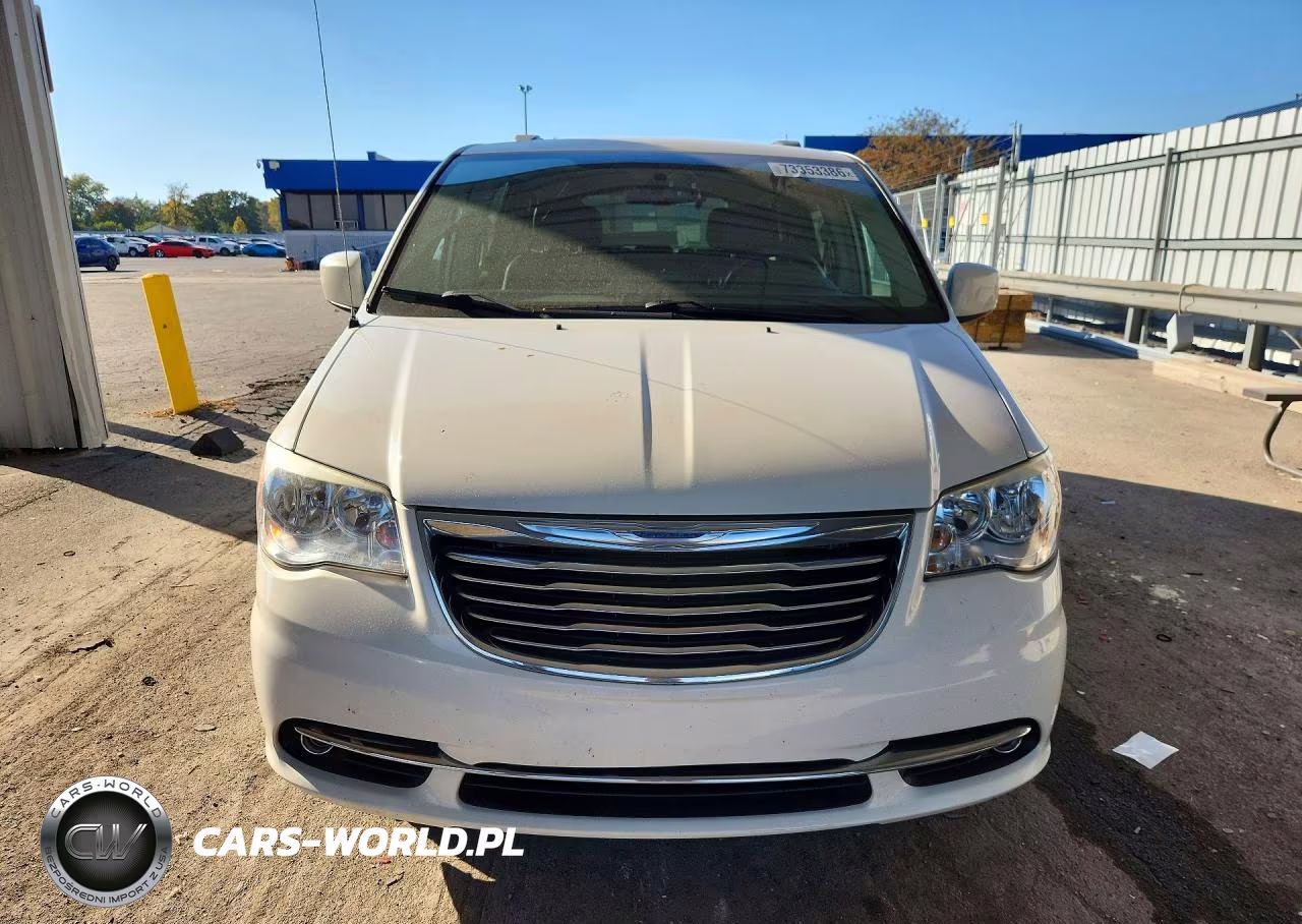 2013 Chrysler Town & Country Touring VIN:2C4RC1BG2DR743091 - 5