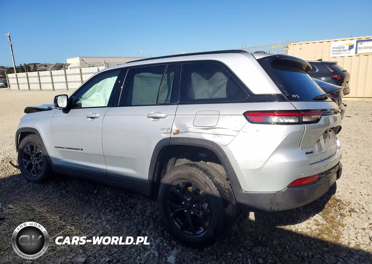 2025 Jeep Grand Cherokee Laredo VIN:1C4RJHAG3SC323278 - 2