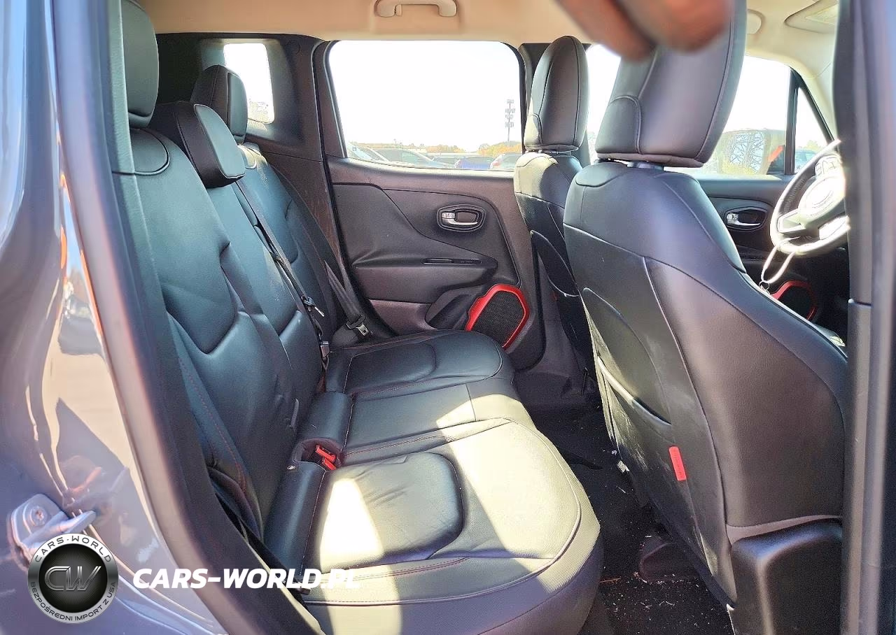 2015 Jeep Renegade VIN:ZACCJBCT4FPC25729 - 11
