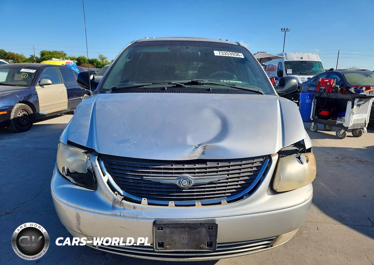 2002 Chrysler Town & Country Limited VIN:2C8GP64L22R720103 - 5