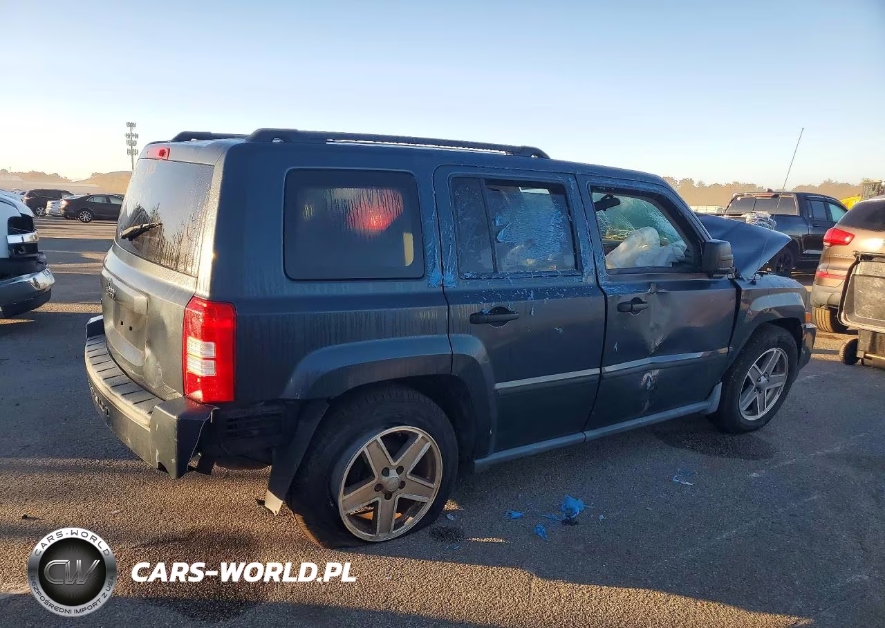 2008 Jeep Patriot Sport VIN:1J8FF28W28D572293 - 3