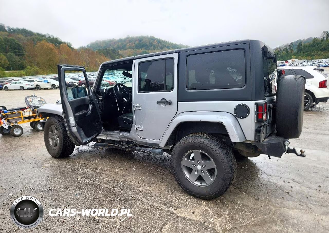 2015 Jeep Wrangler Unlimited Sport VIN:1C4BJWDG1FL612649 - 2