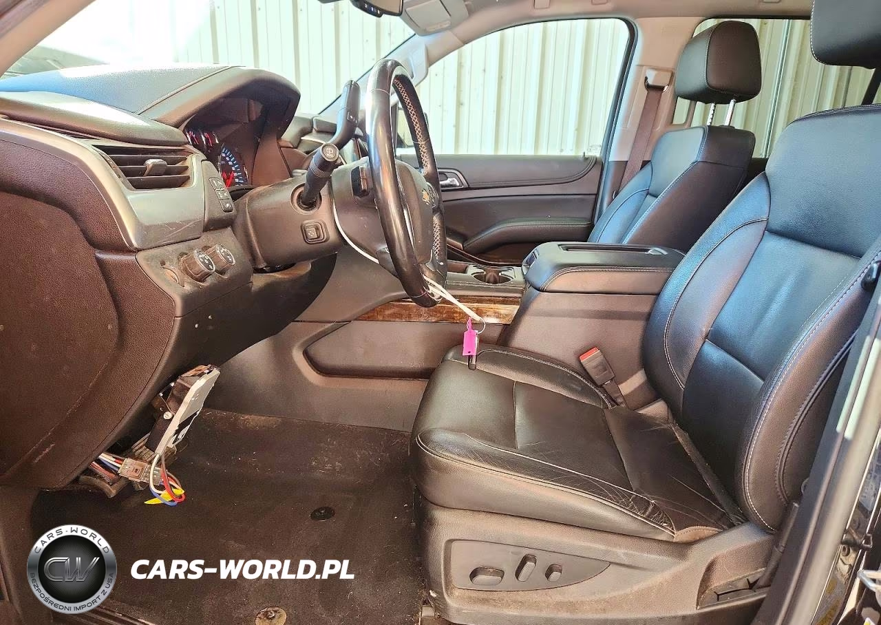 2019 Chevrolet Suburban K1500 Lt VIN:1GNSKHKC4KR233801 - 7