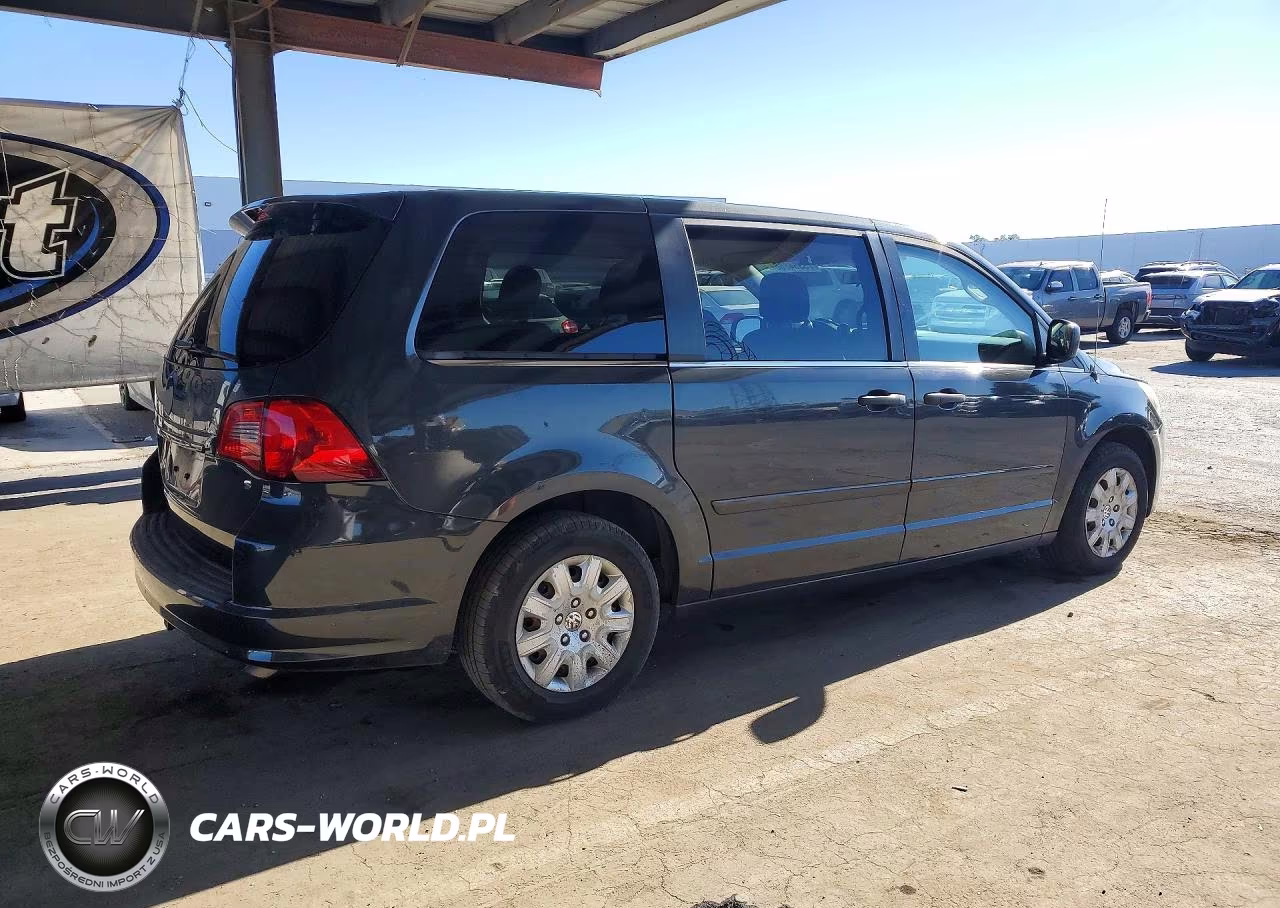 2012 Volkswagen Routan S VIN:2C4RVAAG9CR182107 - 3