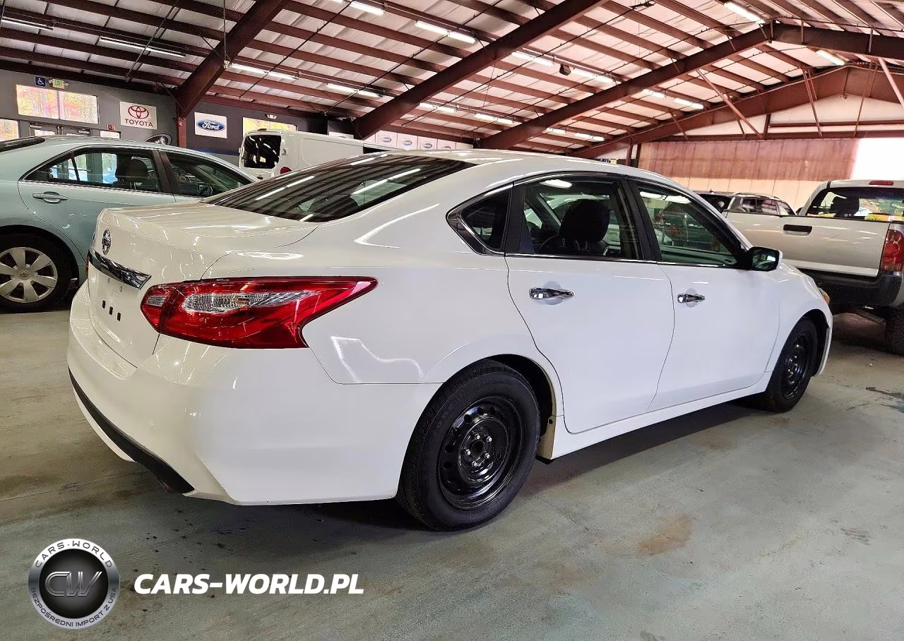2016 Nissan Altima 2.5 S VIN:1N4AL3AP1GN364648 - 3
