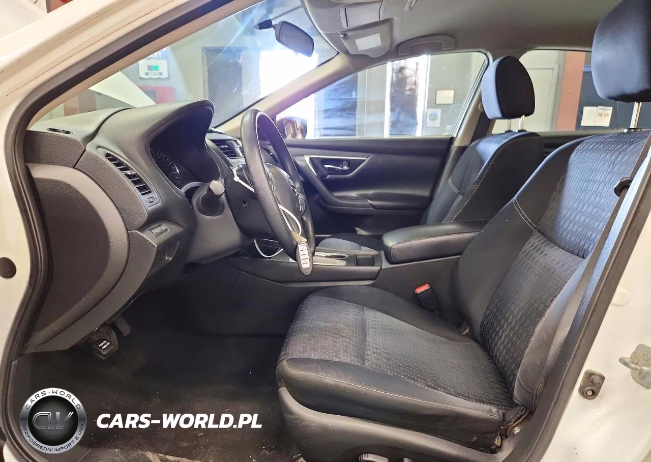 2016 Nissan Altima 2.5 S VIN:1N4AL3AP1GN364648 - 7
