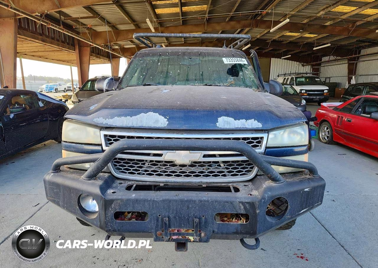 2005 Chevrolet Silverado K2500 Heavy Duty VIN:1GCHK23205F820153 - 5