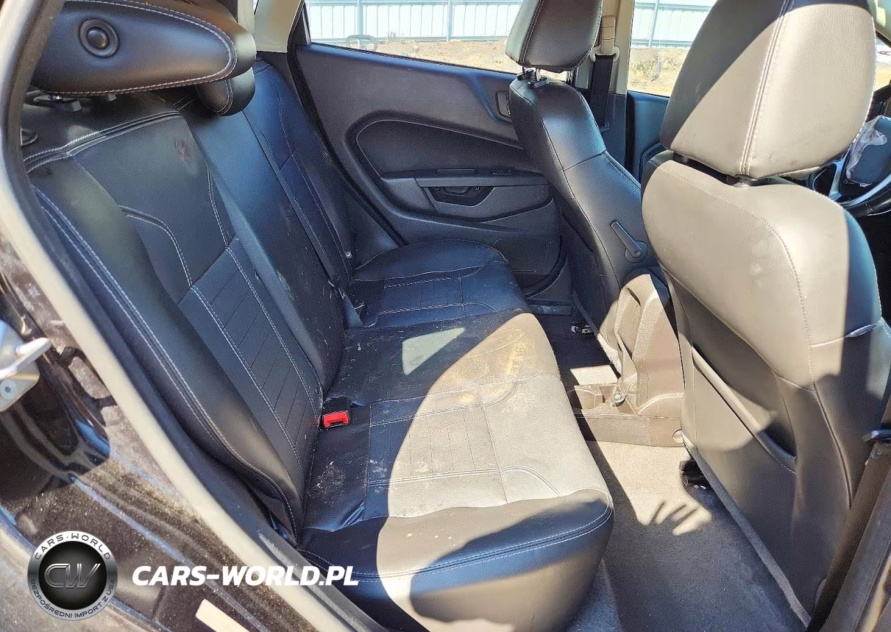 2015 Ford Fiesta Titanium VIN:3FADP4FJ2FM200782 - 10