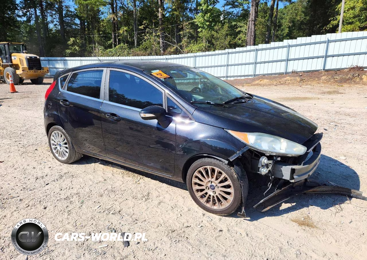 2015 Ford Fiesta Titanium VIN:3FADP4FJ2FM200782 - 4